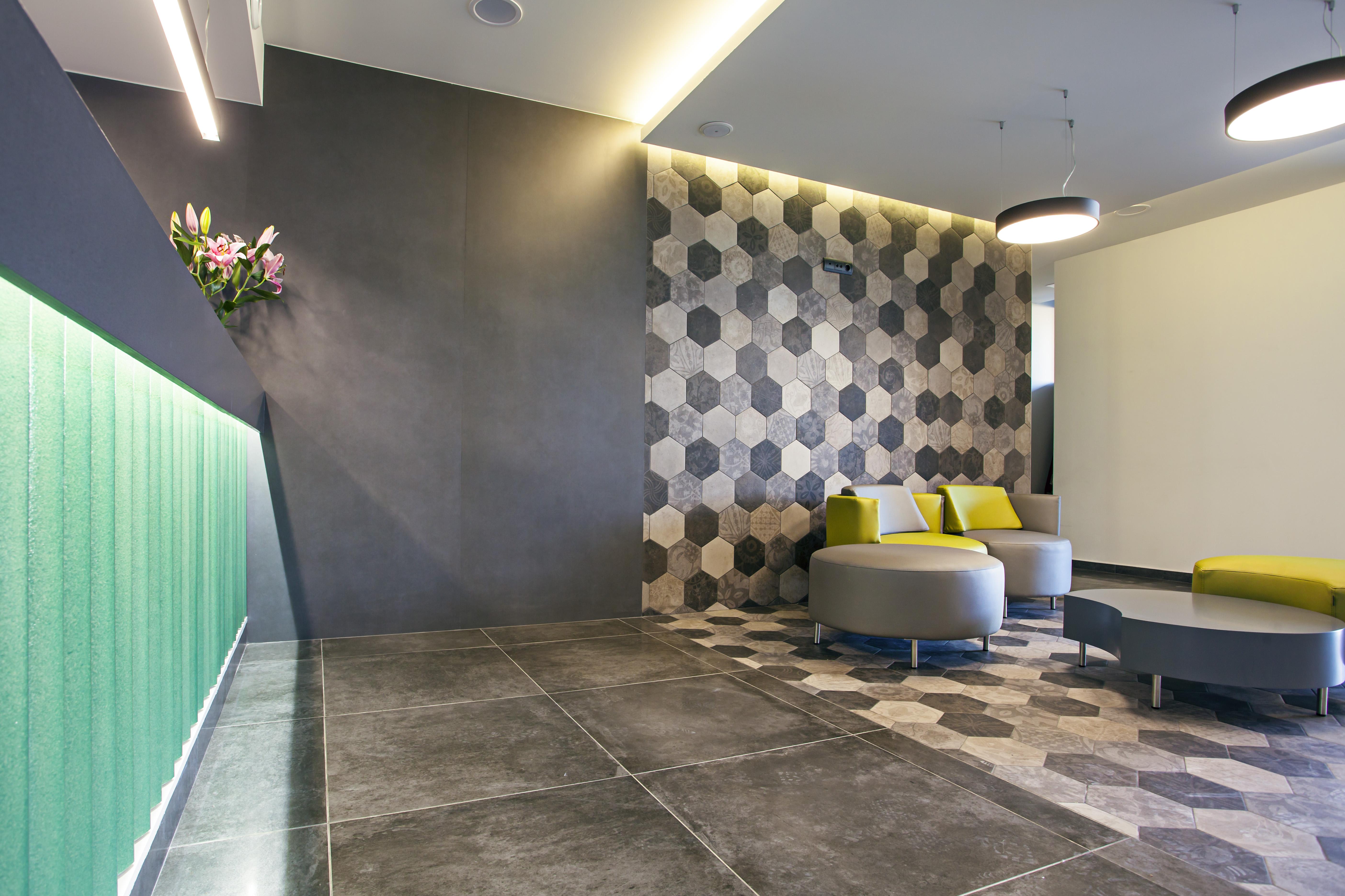 Primavera Loix Aparthotel 3*